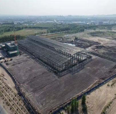 Structure en acier en carbone préfabriqué Entrepôt d'atelier sur les usines industrielles et solution de stockage de salles / ferme extérieure