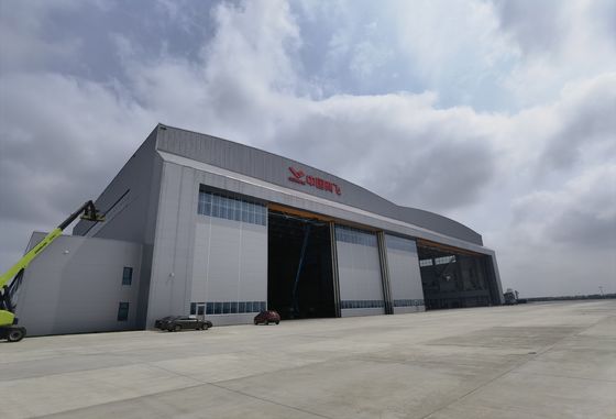Système de pannes de toit pour hangar en acier de type treillis pour le stockage d'avions, grande ouverture de porte personnalisée, éléments en acier préfabriqués