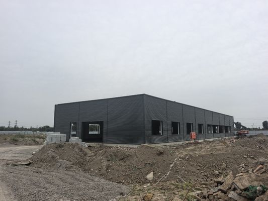 Hangar de stockage d'atelier de structure métallique de grande portée à faible coût et bâtiments commerciaux Cadre de structure métallique préfabriqué antirouille pour les ventes en entrepôt