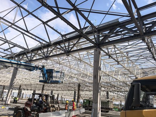 Installation industrielle en acier à montage modulaire pour le traitement mécanique, ensembles de boulons d'ancrage, largeur de baie personnalisée, documentation technique complète