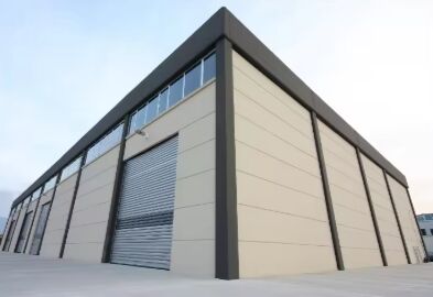 Atelier de préfabrication d'approvisionnement d'usine Hangar d'entrepôt léger Structure métallique de bâtiment soudée et installée